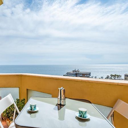 Catania Seaview Apartment With Balcony Zewnętrze zdjęcie